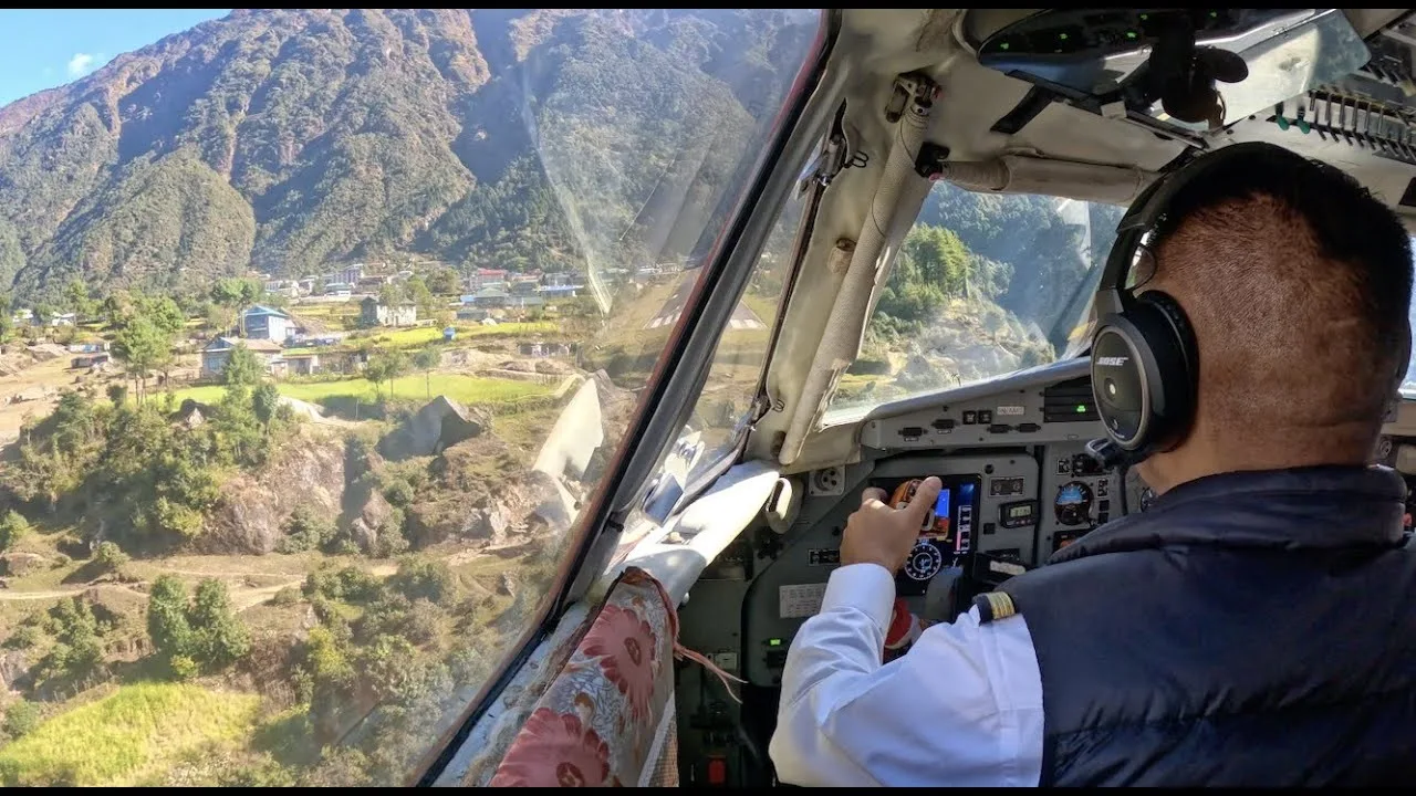 Still from the video “Landing at the World's Most Dangerous Tenzing-Hillary Lukla Airport (2800m) - Day 4.4” (Aleksandr Saha…