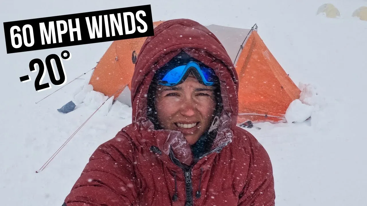 Still from the video “Surviving a SEVERE STORM in a Tent in Antarctica | 60mph Wind” (Eva zu Beck)