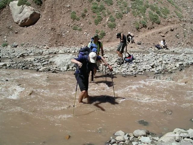 Crossing the Relinchos river at about 3700m on the Polish traverse route.