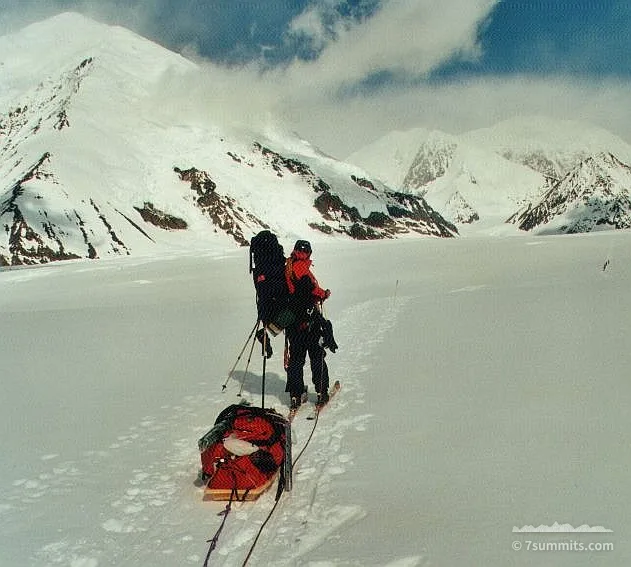 Harry with his sled on the Kahiltna glacier, between basecamp and camp1