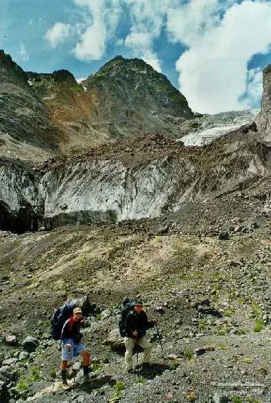 Niall & Saskia in Azau valley, behind is the Azau glacier