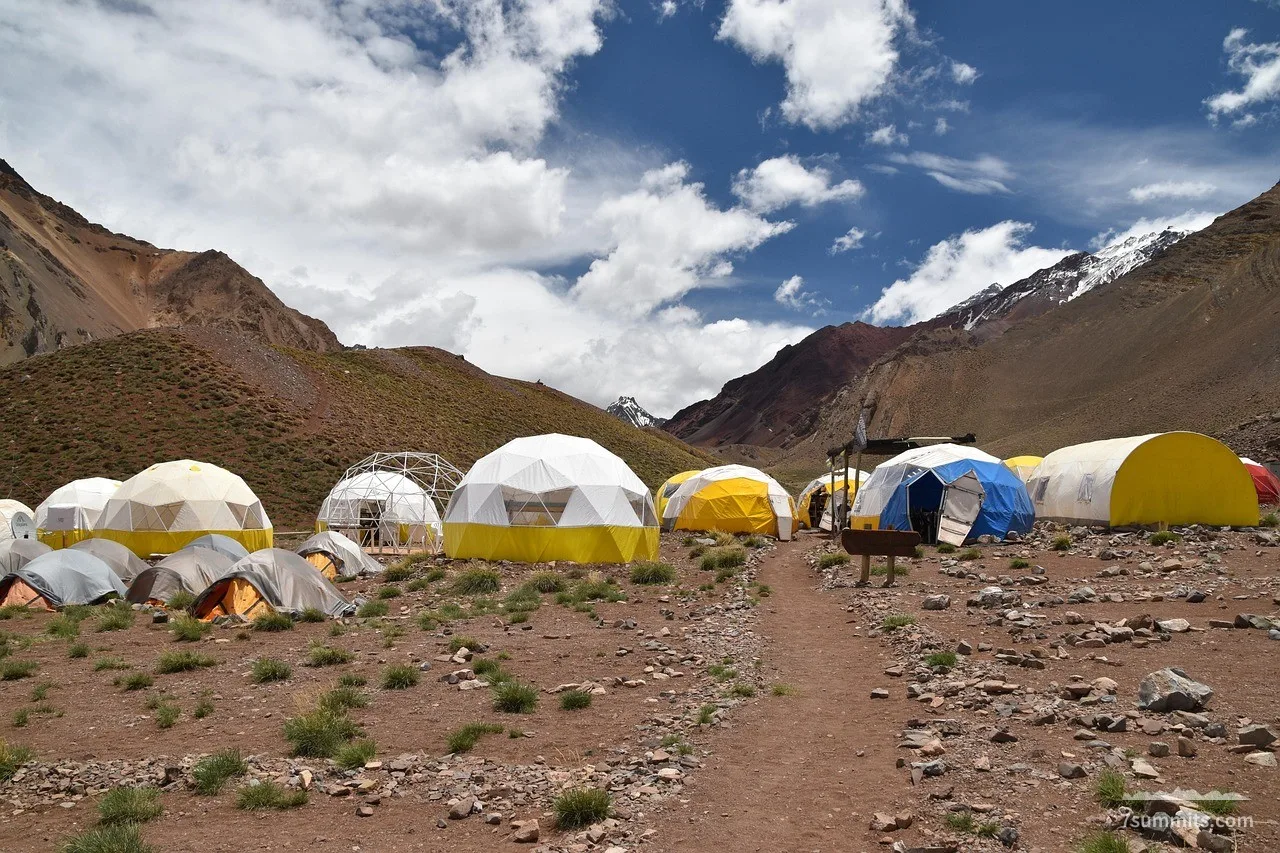 AconcaguaConfluncia camp, Horcones Valley